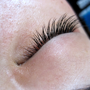 �ڔ��̃l�C���T���� Nail Lien